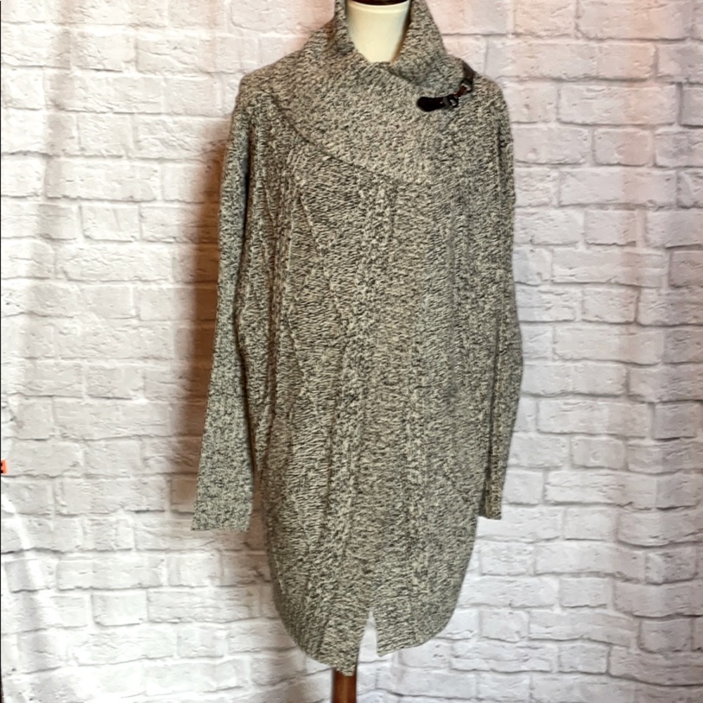 RD Style Buckle Detail Cardigan - L - NWOT